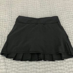 Lululemon skort Size 4 tall